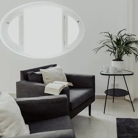 Modern In A Great Location Sliema