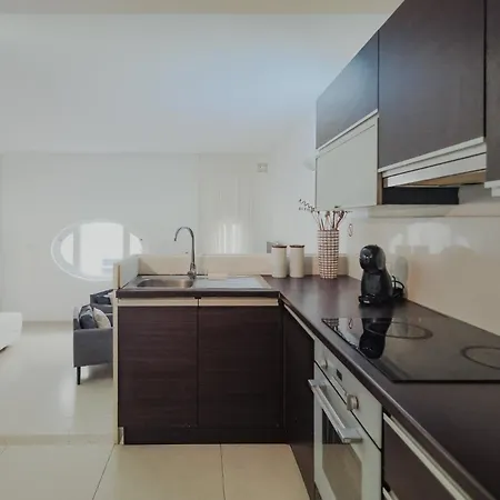 Modern In A Great Location Appartamento