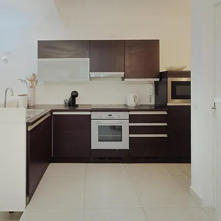 Modern In A Great Location Appartamento