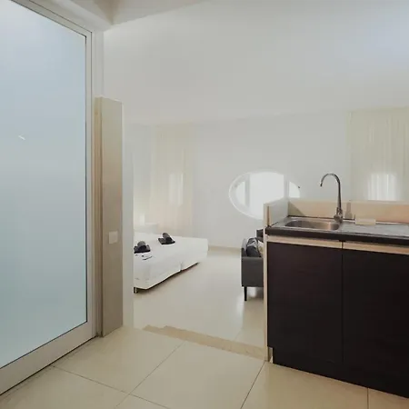 Modern In A Great Location